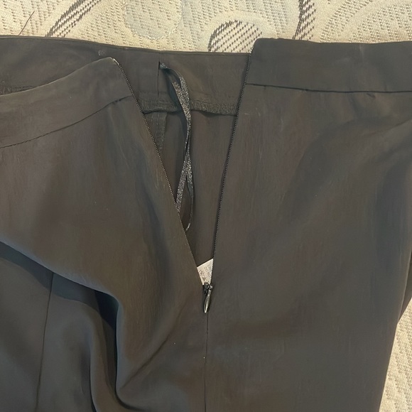 Black flare pants! 🖤 - Picture 4 of 5